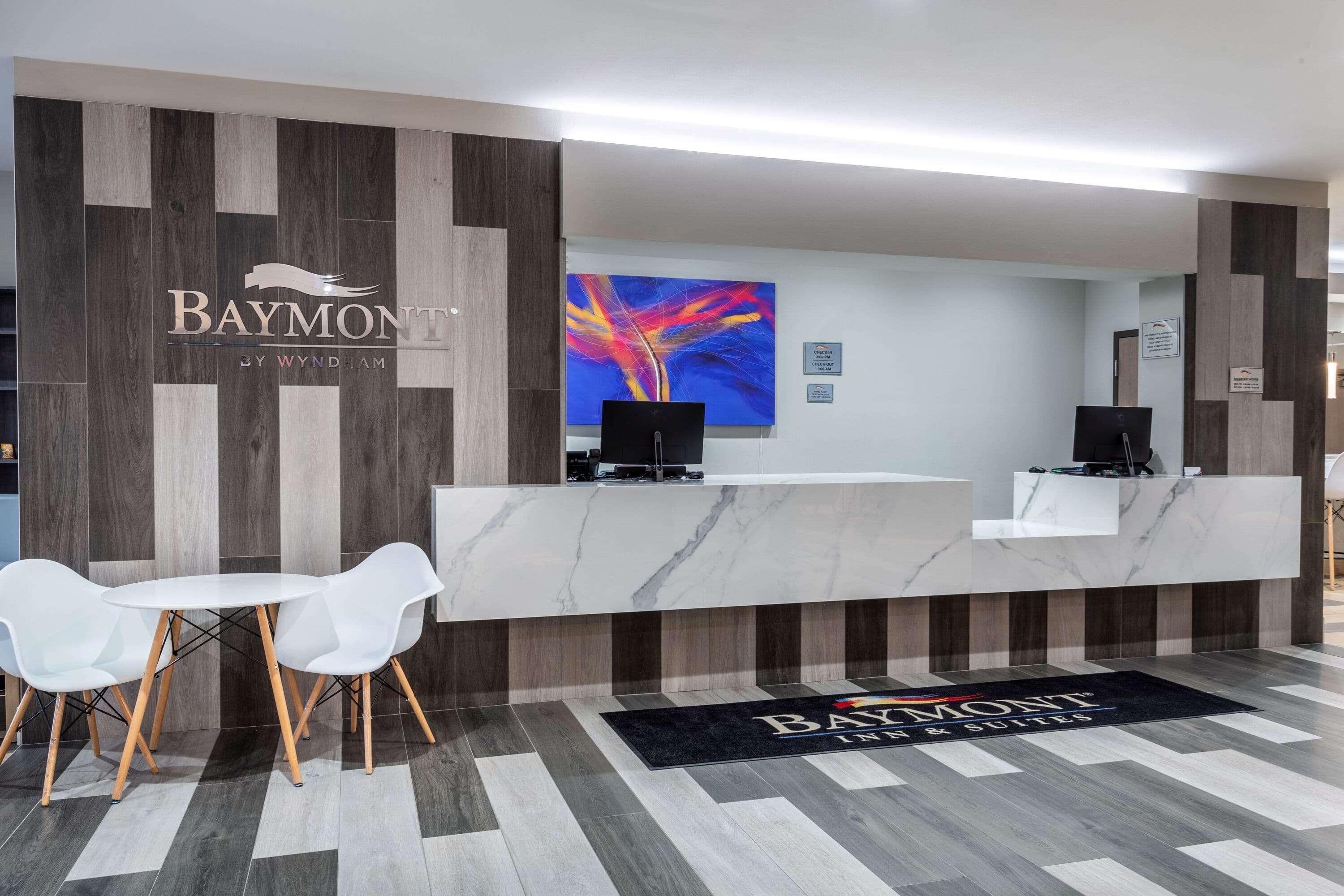 ホテル Baymont By Wyndham マディソン エクステリア 写真